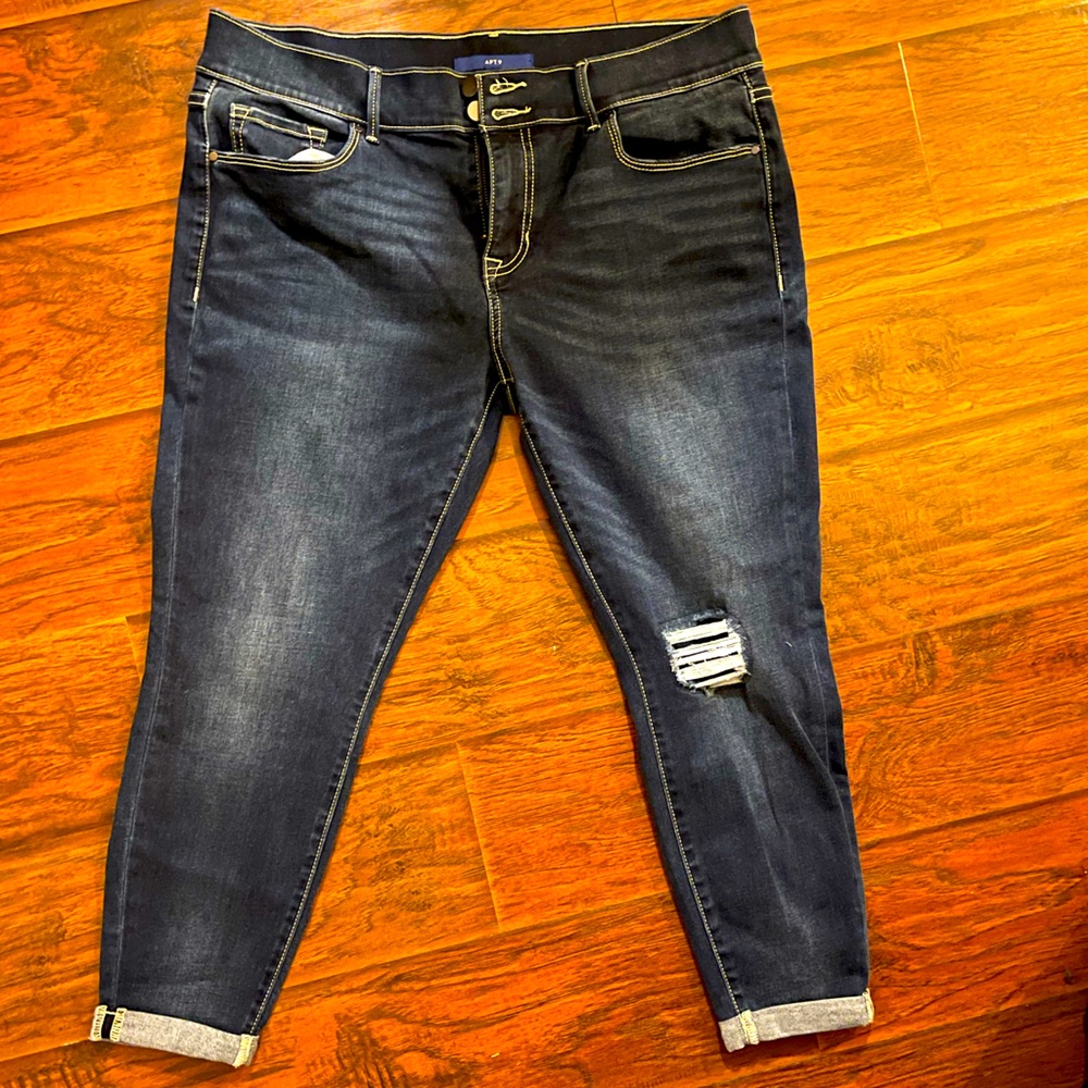 Apt 9 Jean Capri size 16 petite